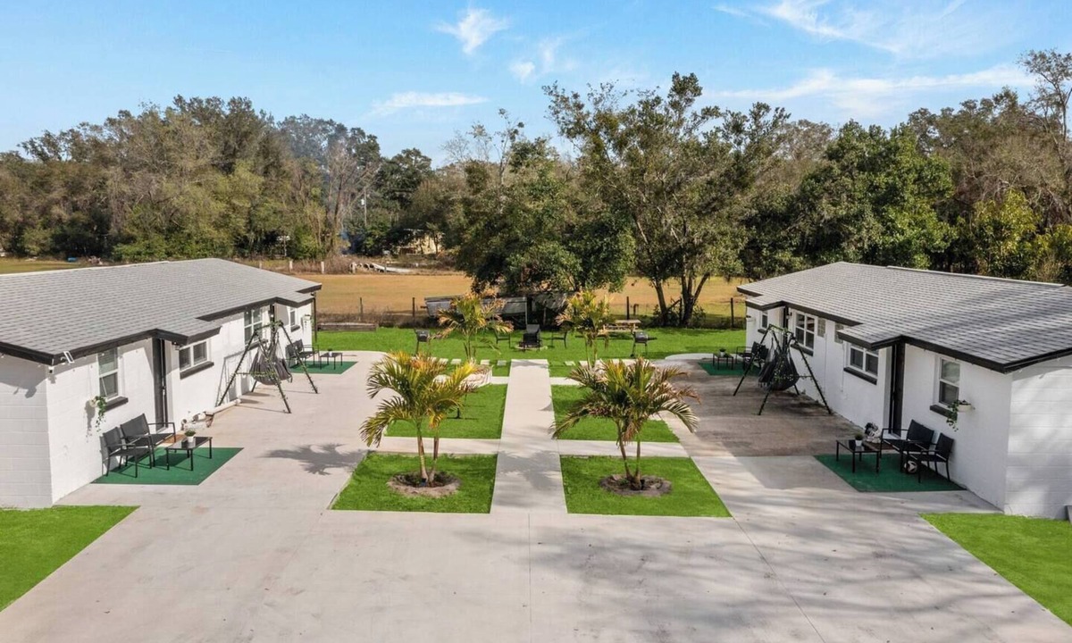 Plant City House | The Peaceful Village unit#4