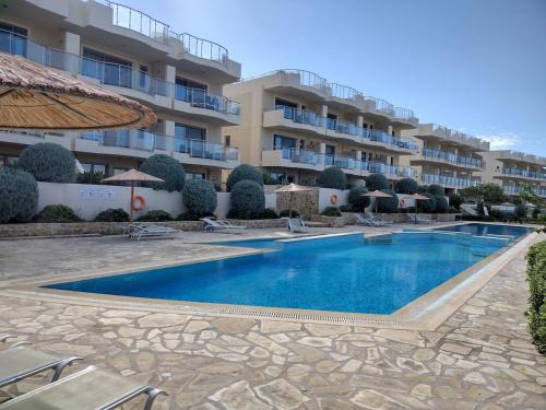 Makry Gialos Apartment | The Penthouse