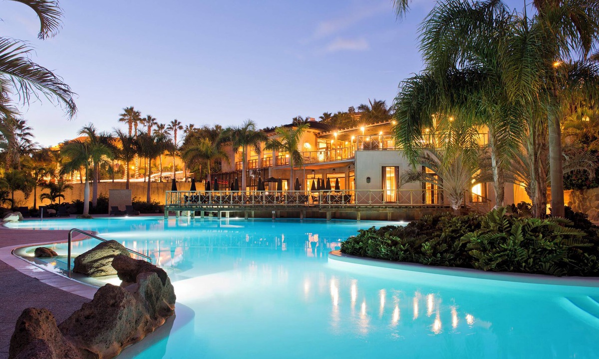 El Duque Hotel | The Villas at Bahia del Duque