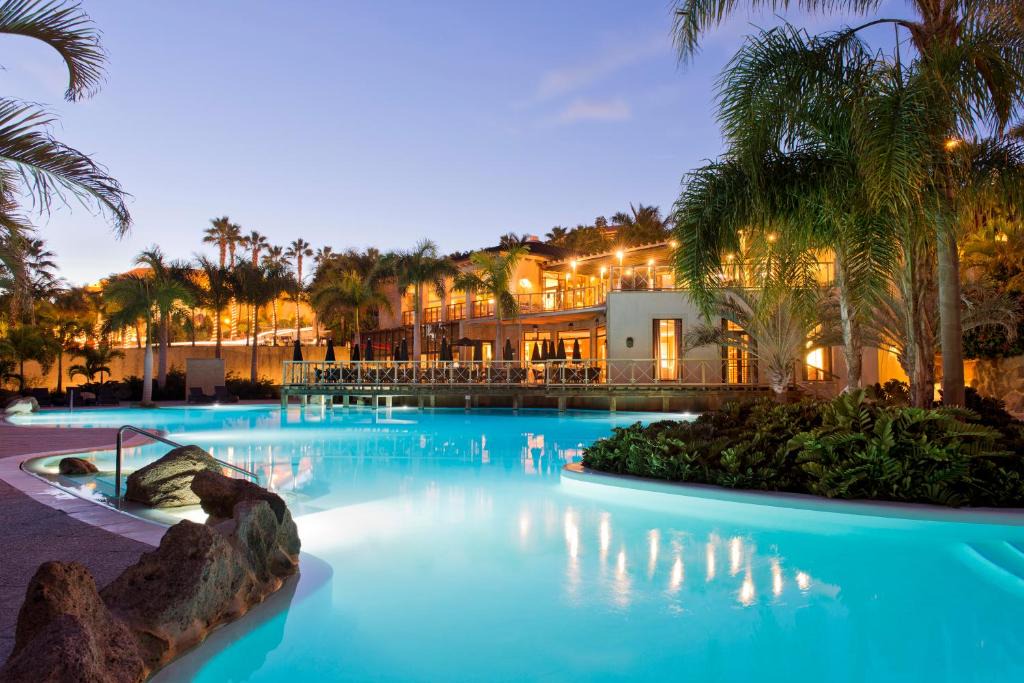El Duque Hotel | The Villas at Bahia del Duque
