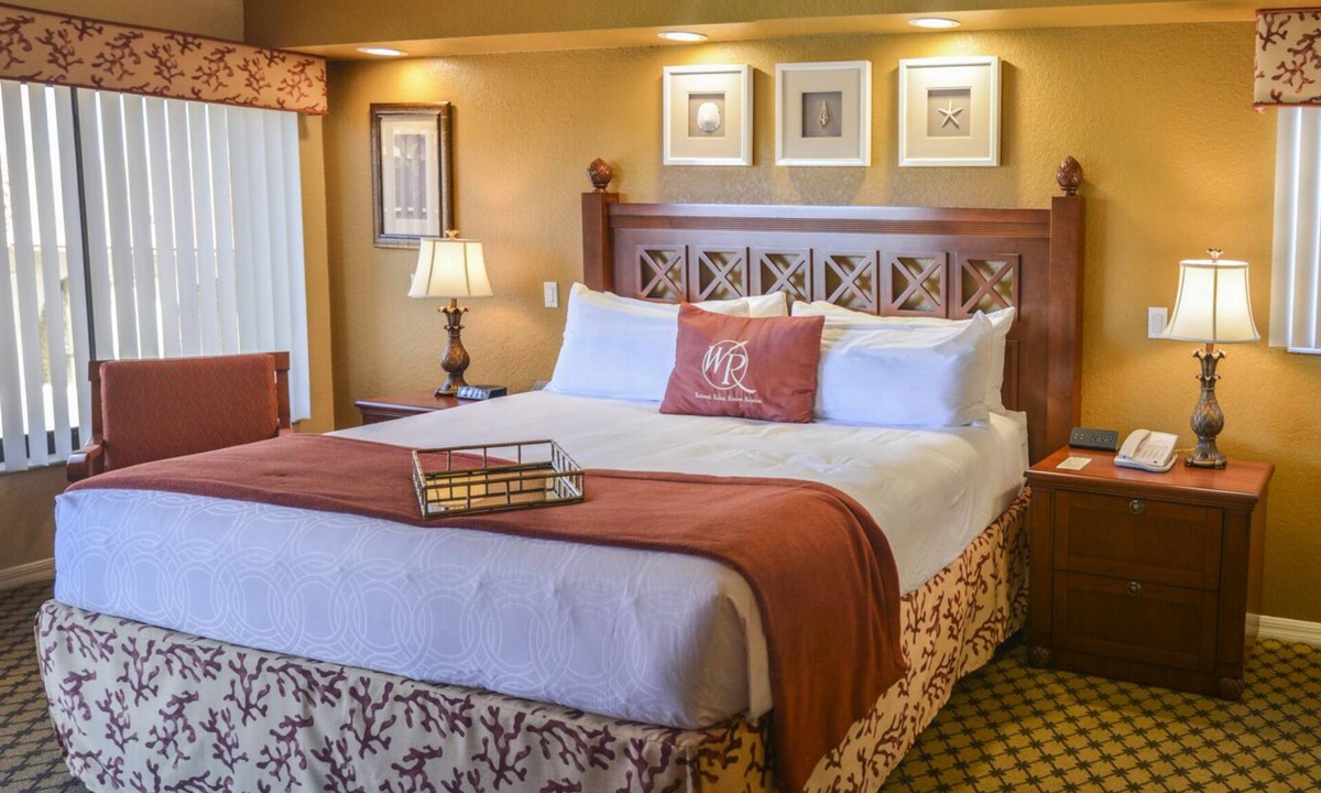 Florida Central Atlantic Coast Condo | Two Bedroom at Lakes Resort & Spa near Theme Parks