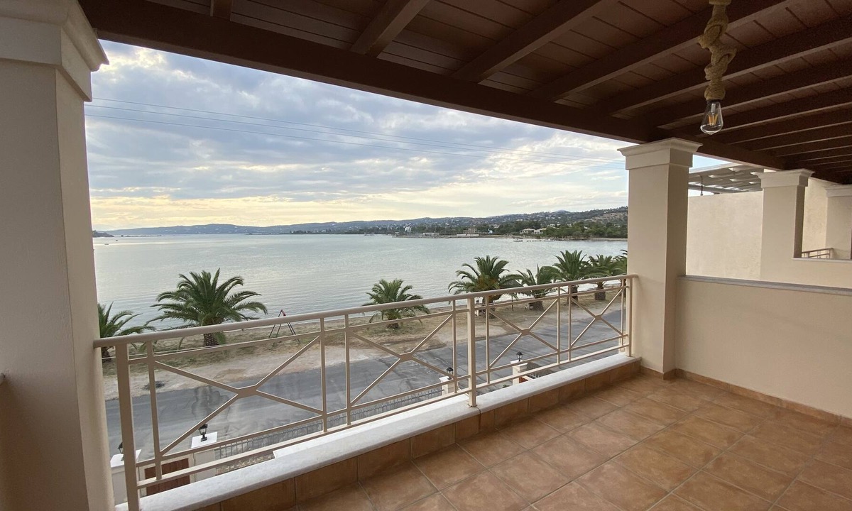 Porto Heli House | Two storey house, built in front of the lagoon of Ververoda