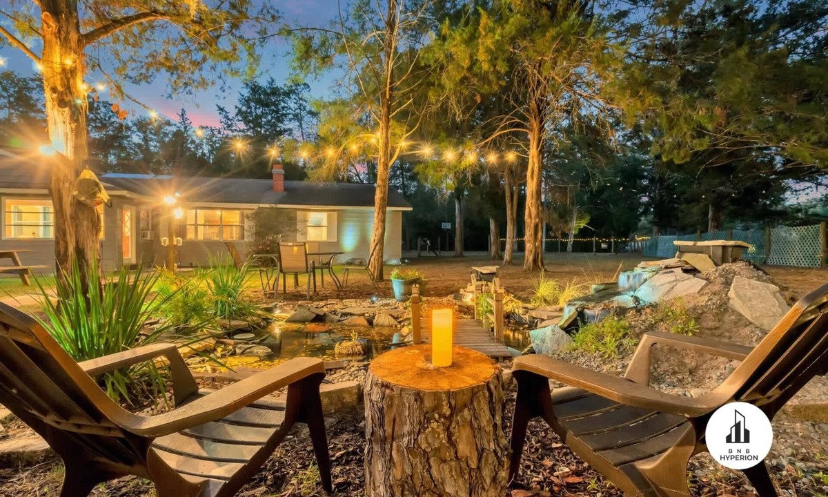 Eustis House | Uhost AI | Sleeps 15 Firepit Game Haven