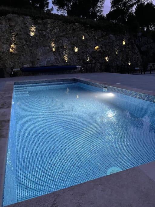 Lancon-Provence Villa | Un coin de paradis avec piscine,sauna,spa privatif