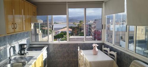 Las Galletas Apartment | Un quinto sin ascensor