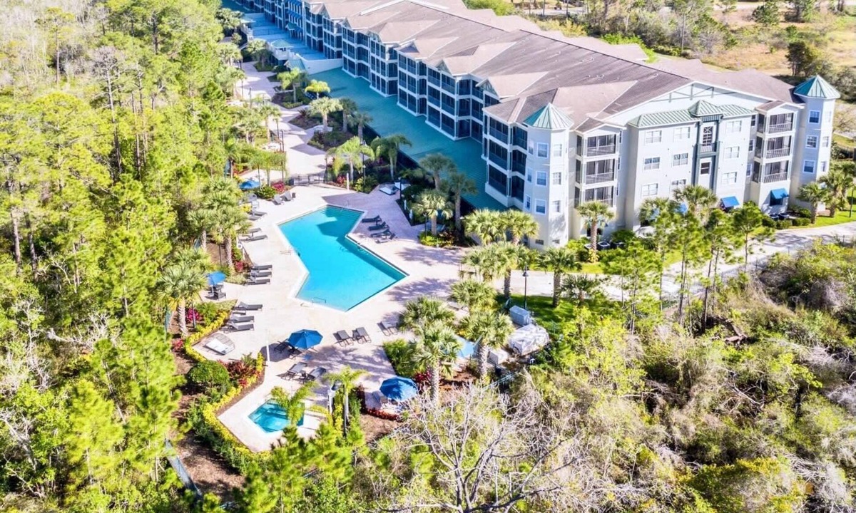 West Kissimmee Apartment | Upstay Condo Near Disney w Pool & Sauna