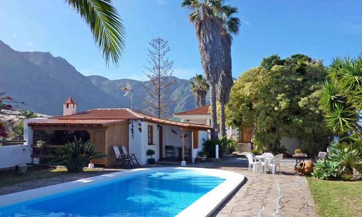Buenavista del Norte House | Vacation home El Castillo (BUV134) in Buenavista del Norte - 3 persons, 1 bedrooms