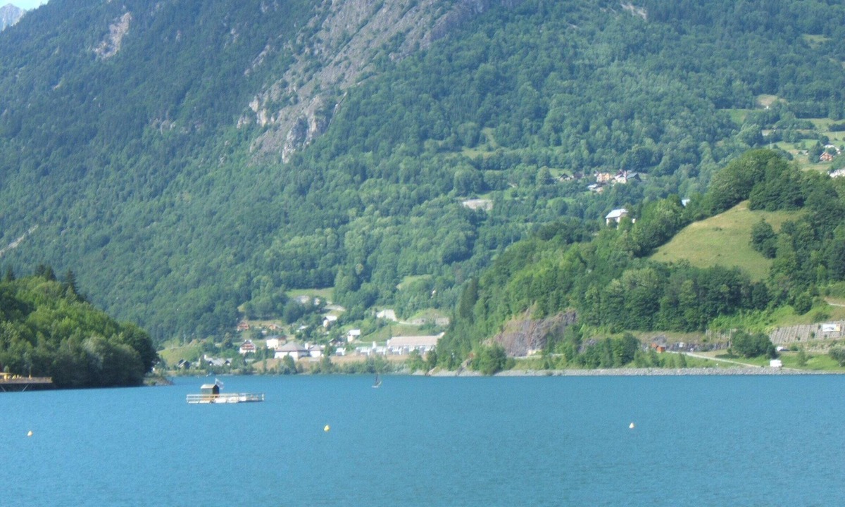 Vaujany Apartment | Vaujany, alpes d'huez, ski, bike, hike, trail chalet 40m2 2/5p,