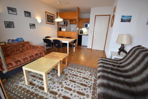 Vaujany Apartment | VAUJANYLOCATIONS - Cochette II Apt 1 & 2
