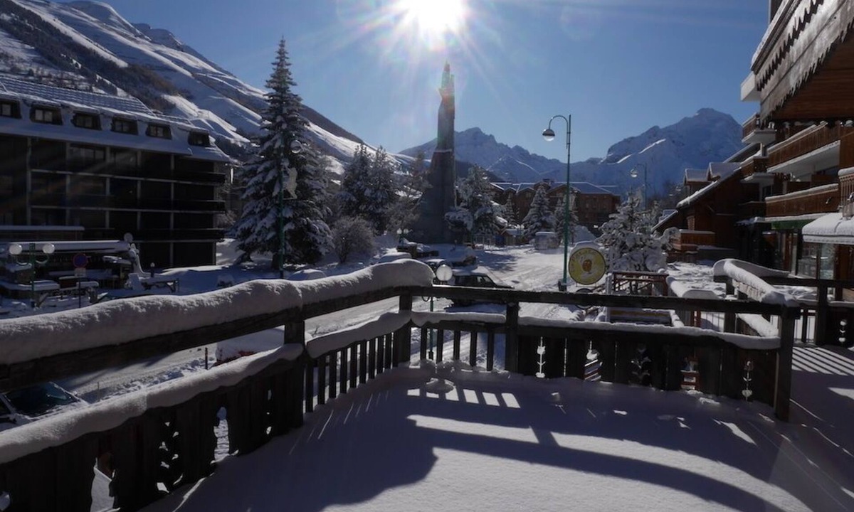 Mont-de-Lans Apartment | Very beautiful apartment of 167m2 opposite the slopes, Large terrace, 15/19 people