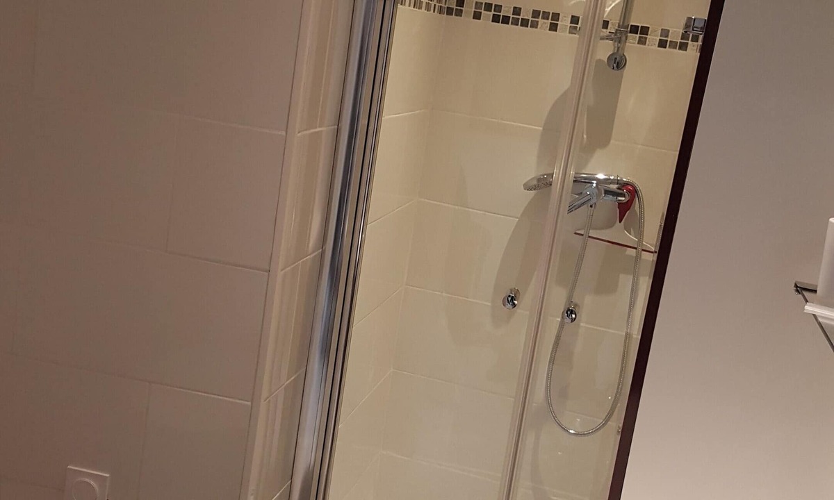 Greoux-les-Bains Apartment | VERY NICE AND COMFORTABLE STUDIO 27 M ² + TERRACE 10 M ²
