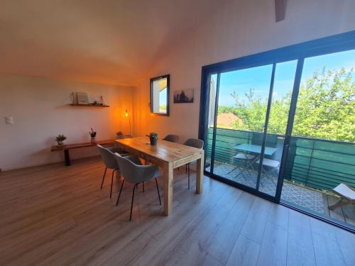 Messery Apartment | View Geneva Lake, private residence, swimming pool