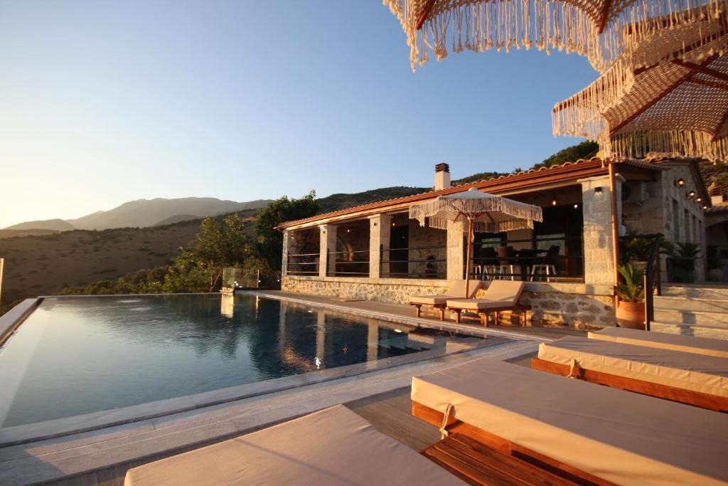 Jala Villa | Villa ACROPOLIS