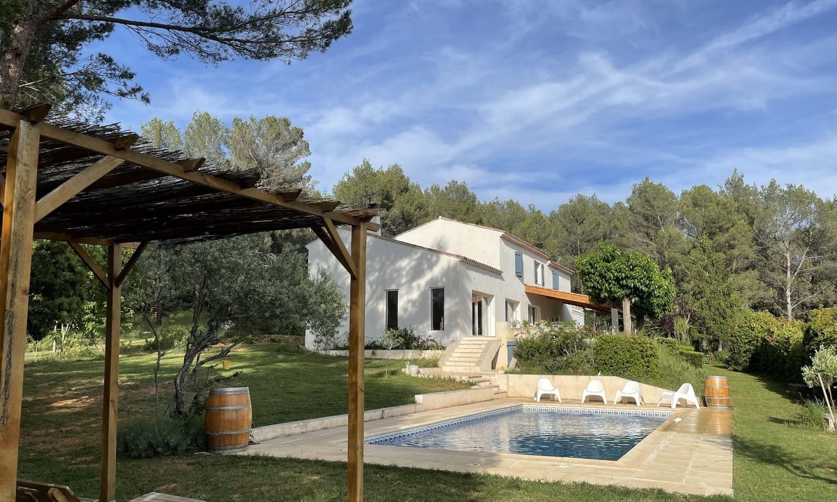 Chateauneuf-le-Rouge House | Villa and swimming pool at the foot of Sainte-Victoire