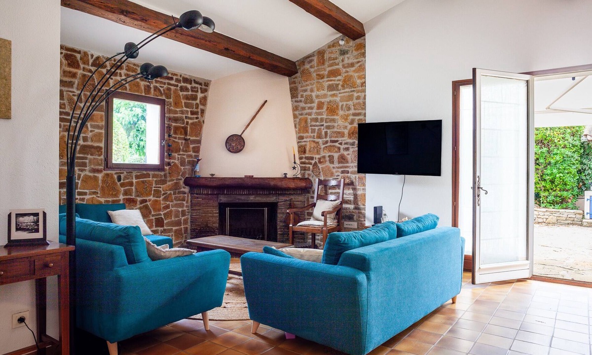 Bandol Villa | Villa 'Chez Tao' with Pool, Garden, Terrace & Wi-Fi