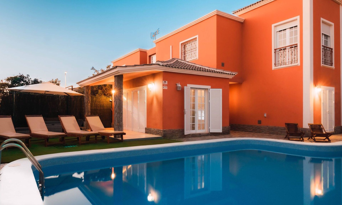 Costa Adeje Ski Chalet | Villa Chloe Costa Adeje
