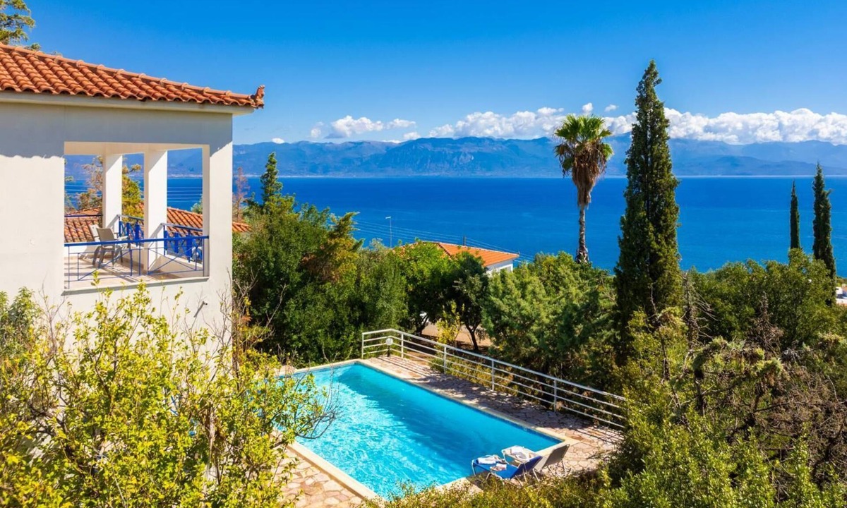 Messini Villa | Villa Cleo - Three Bedroom Villa, Sleeps 4