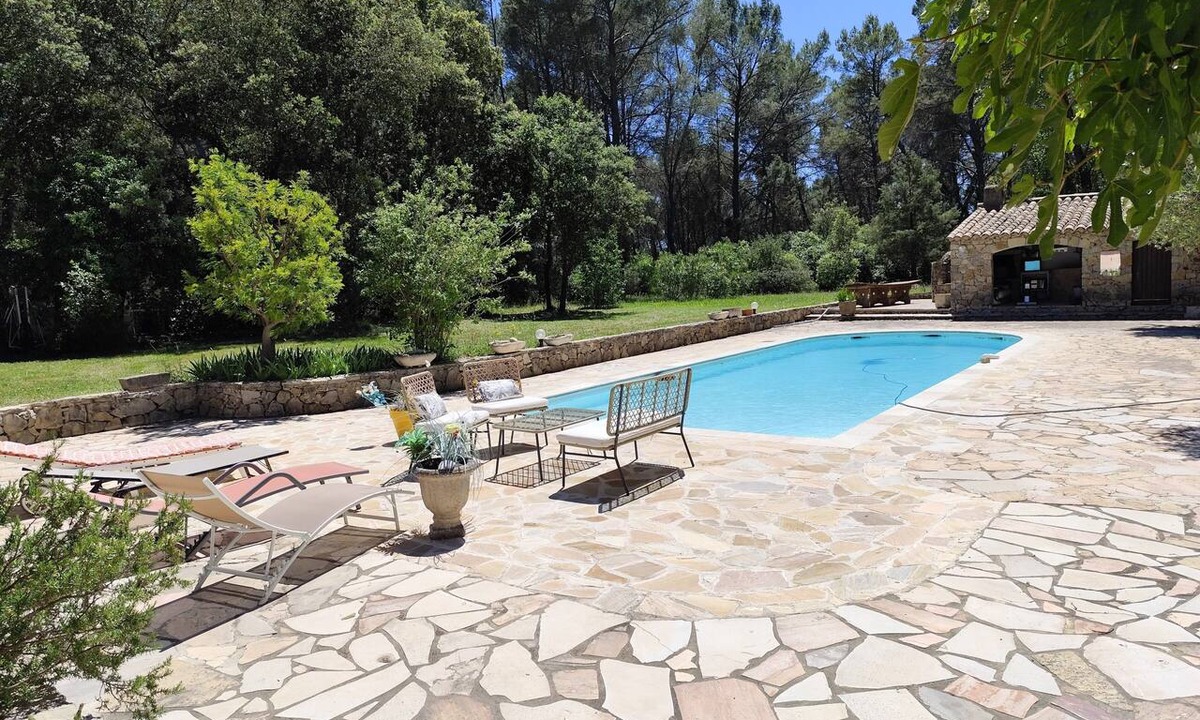 Cotignac Villa | Villa 'Colle D'Auban' with Private Pool, Wi-Fi and Air Conditioning