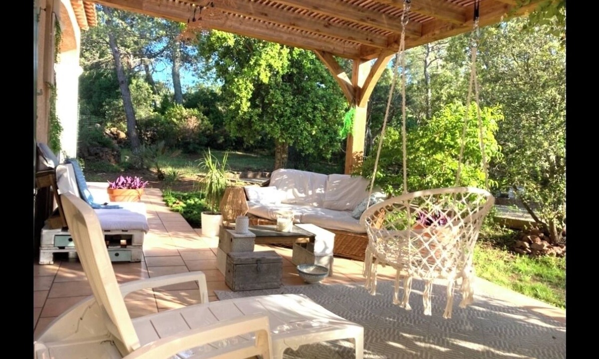 Le Cannet-des-Maures Villa | Villa cosy.pop.colorful 125m2 swimming pool🌴3000m2 Provence St Tropez Verdon ☀️🏔️🌊