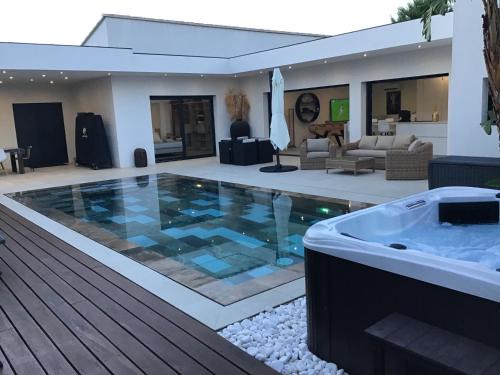Saint-Cyr-sur-Mer Villa | Villa d’architecte Saint Cyr sur mer