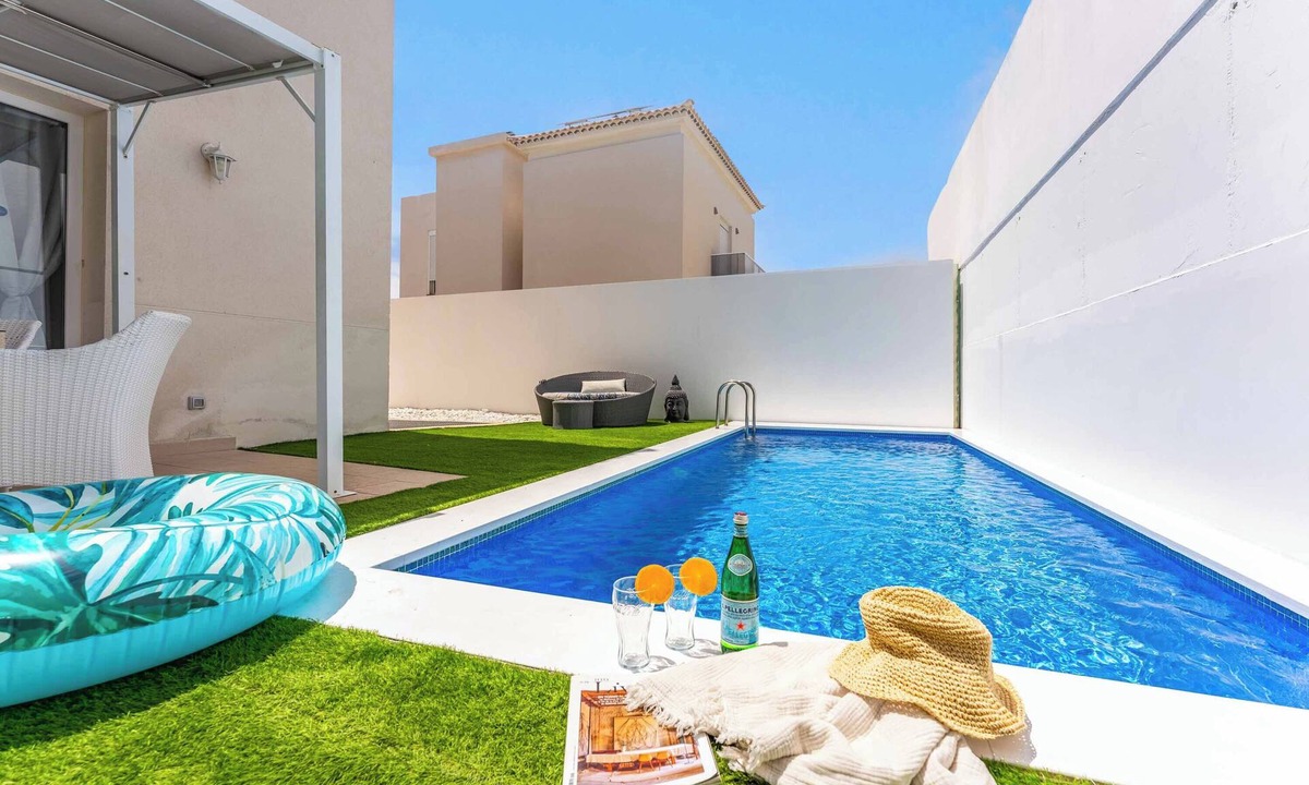 Costa Adeje Villa | Villa Dahlia - Four Bedroom Villa, Sleeps 8