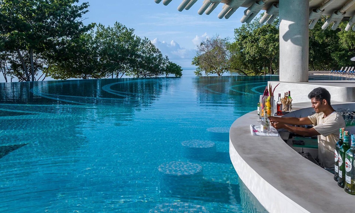 Maprao Island Hotel | Villa Escape Burasari