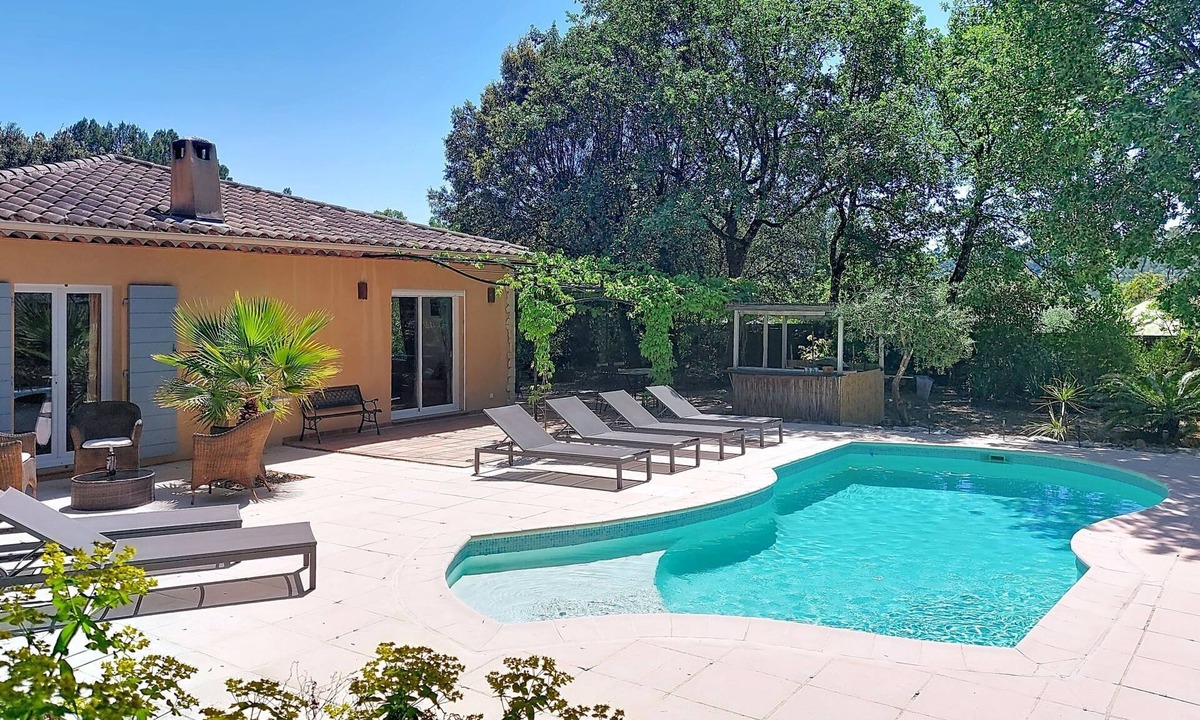 Le Thoronet House | Villa Hestia by Interhome