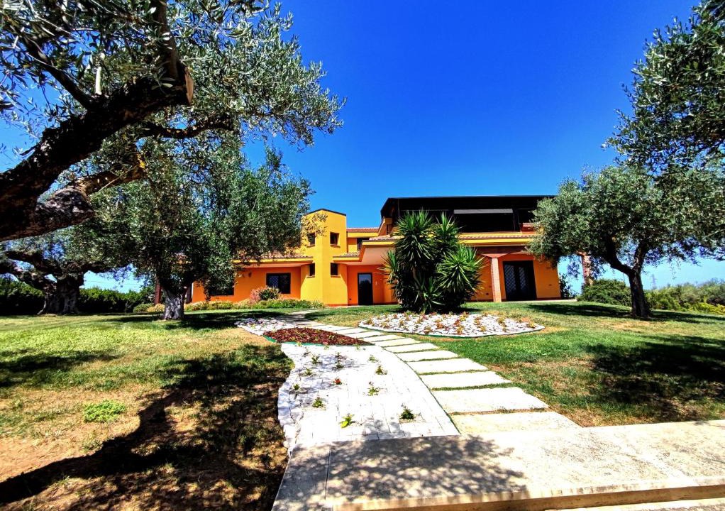 Citta Sant'Angelo Apartment | Villa in campagna