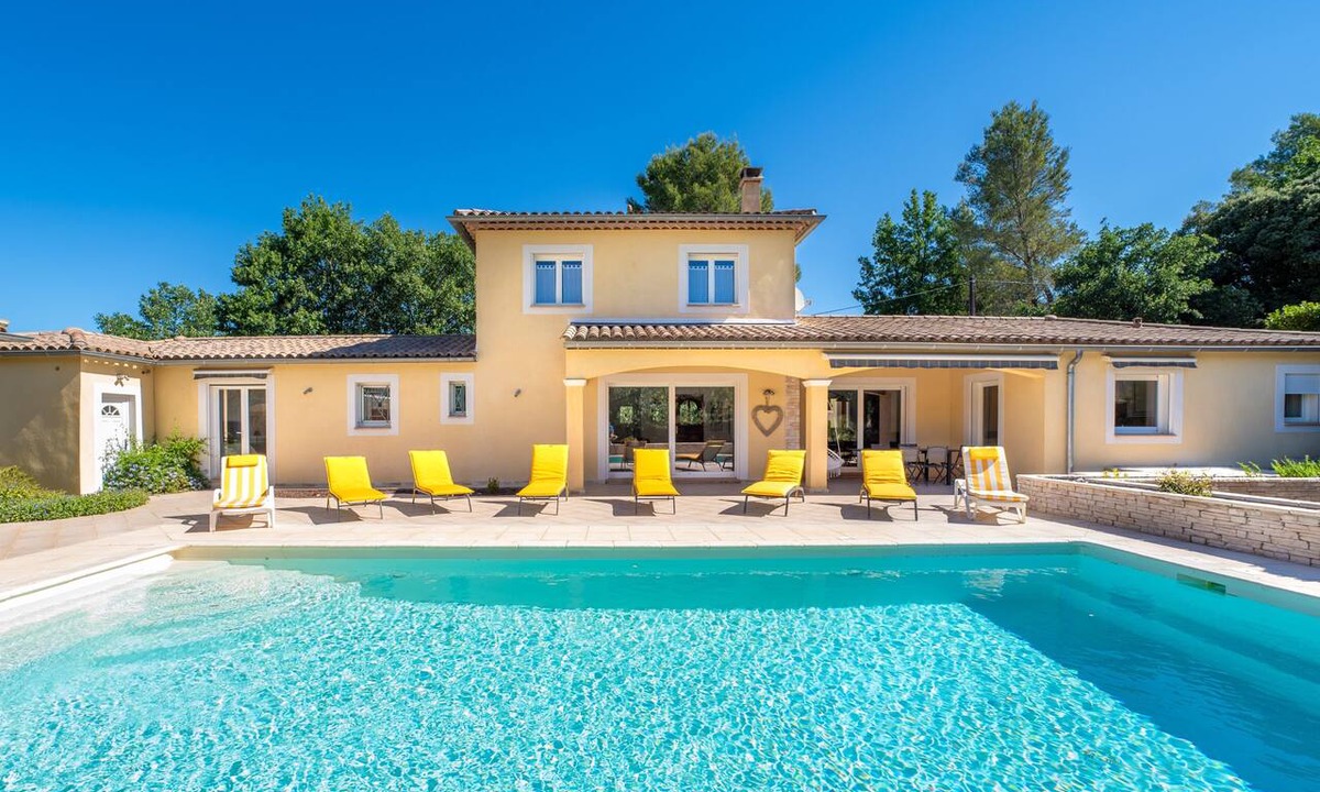 Flayosc Villa | Villa "La Bastide au Soleil" with Private Pool, Wi-Fi, and Air Conditioning