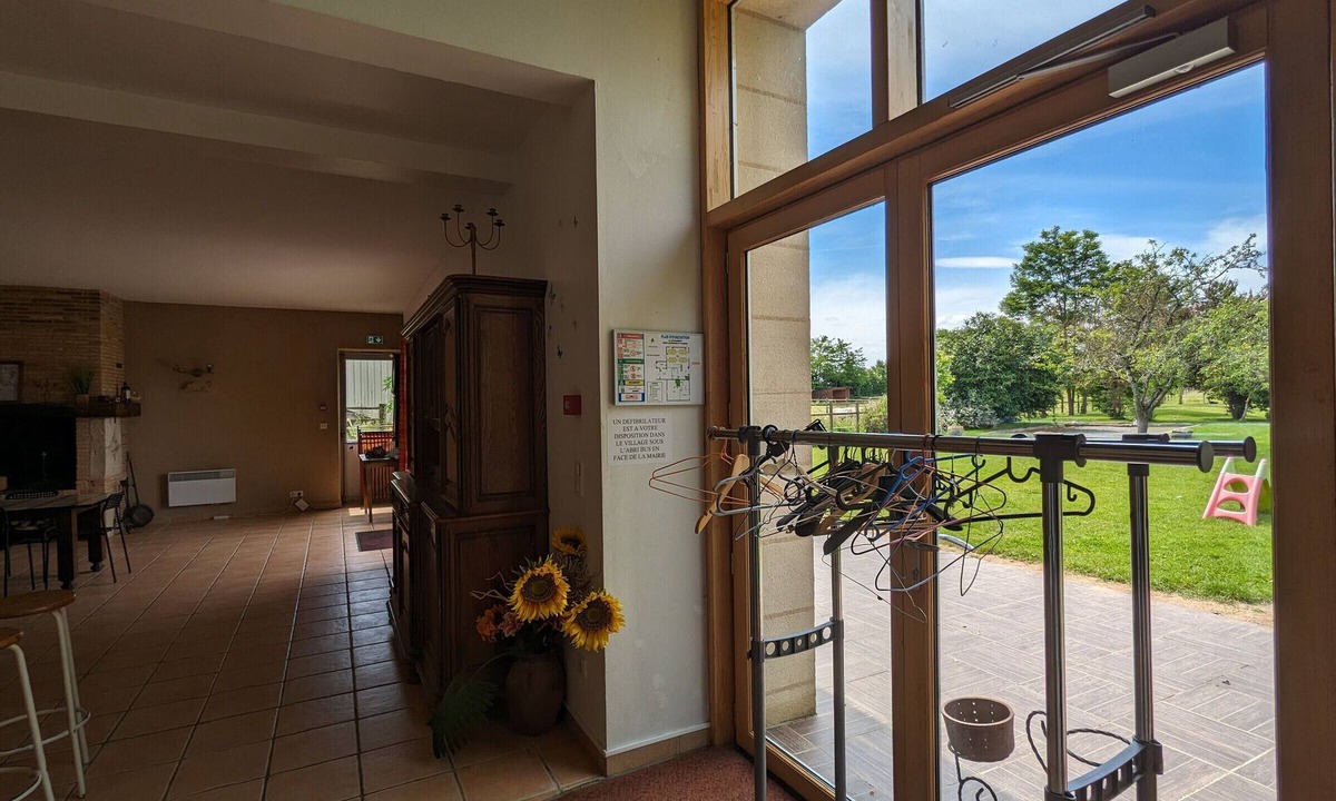 Lourouer-Saint-Laurent House | Villa Lourouer-Saint-Laurent, 4 bedrooms, 20 persons