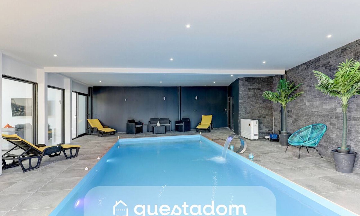 Le Cheix Apartment | Villa Loft - AC - Piscine - Fitness