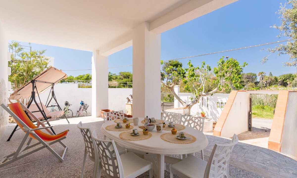 Punta Prosciutto Villa | Villa 'Marta Punta Prosciutto' with Sea View, Wi-Fi and Air Conditioning