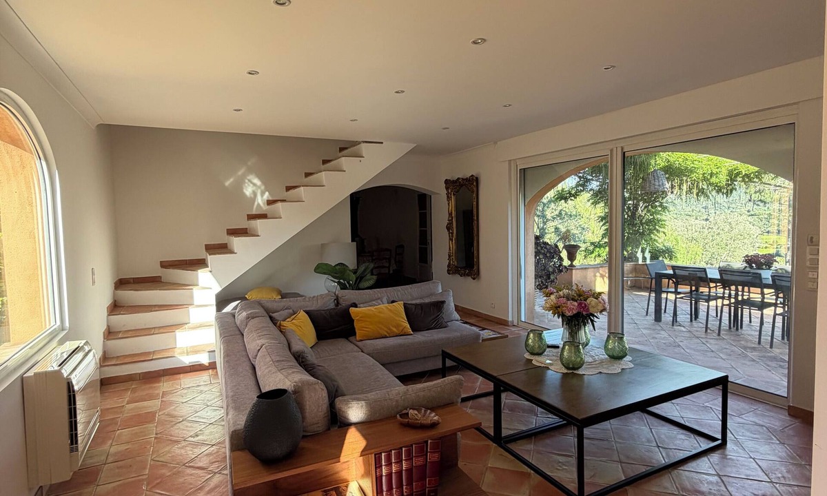 Les Brugassieres Villa | Villa Montengrin - stunning views, pool, 4 master bedrooms
