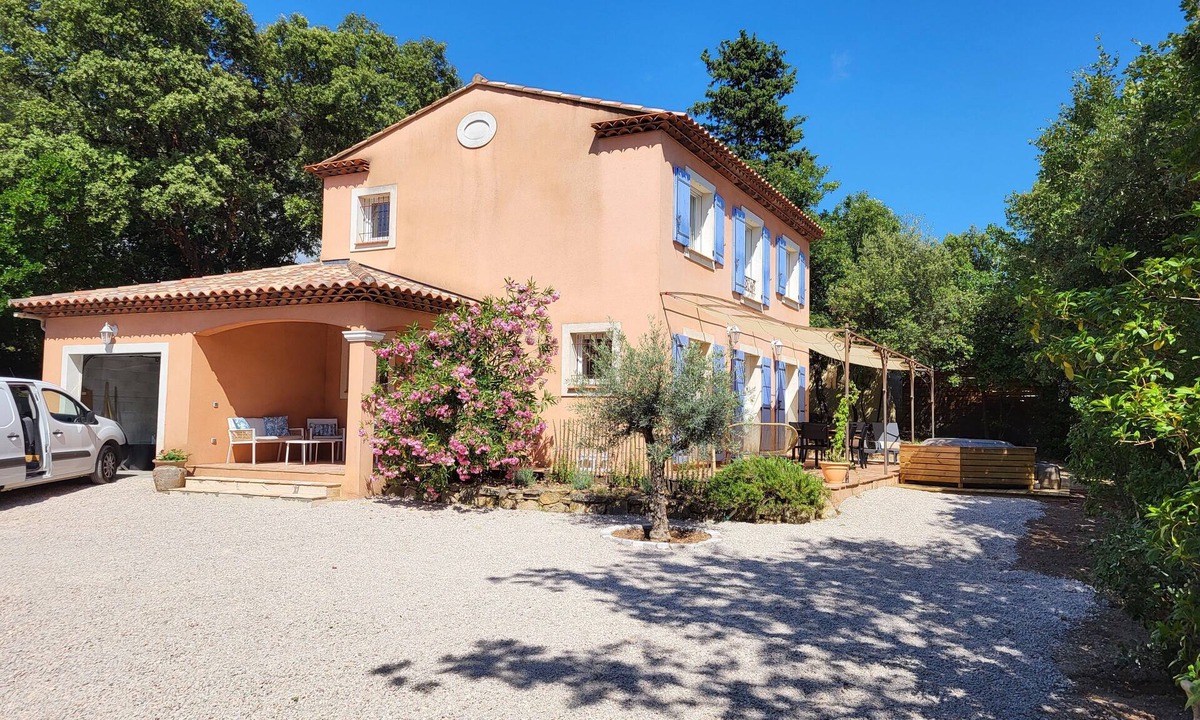Sollies-Toucas House | Villa or vacation home