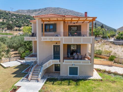 Dhrakata House | Villa Ourania near Myrtos
