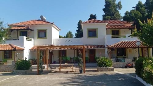 Alikias Apartment | Villa Sandra