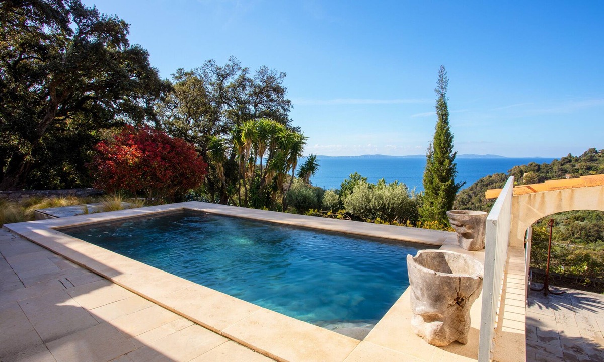 Cavalaire-sur-Mer Villa | Villa "Vue sur les Iles d'Or" with Sea View, Private Pool & Wi-Fi