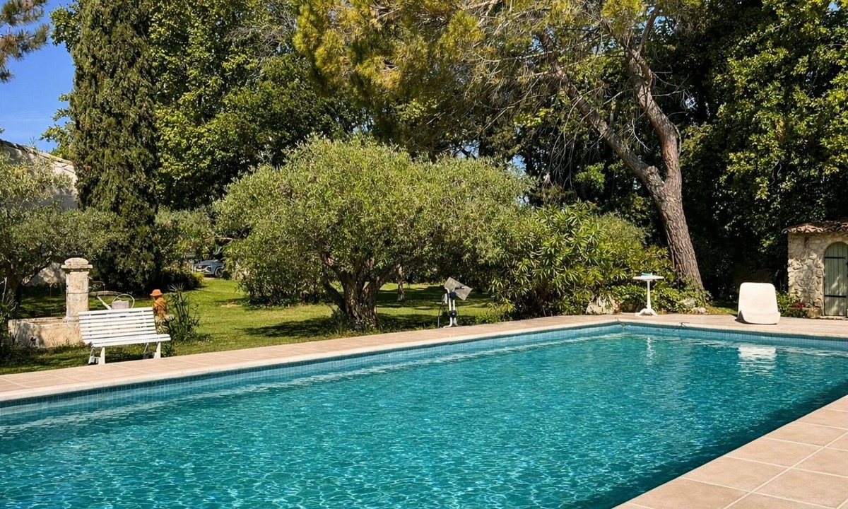 Caumont-sur-Durance House | Villa with pool in Provence - near Isle-sur-la-Sorgue, Avignon and Gordes