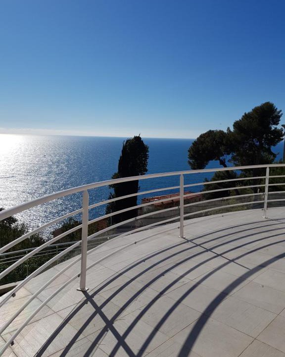 Cap d'Ail Apartment | Vue mer.Tranquilité.Cap d'Ail à 10 mn de MONACO