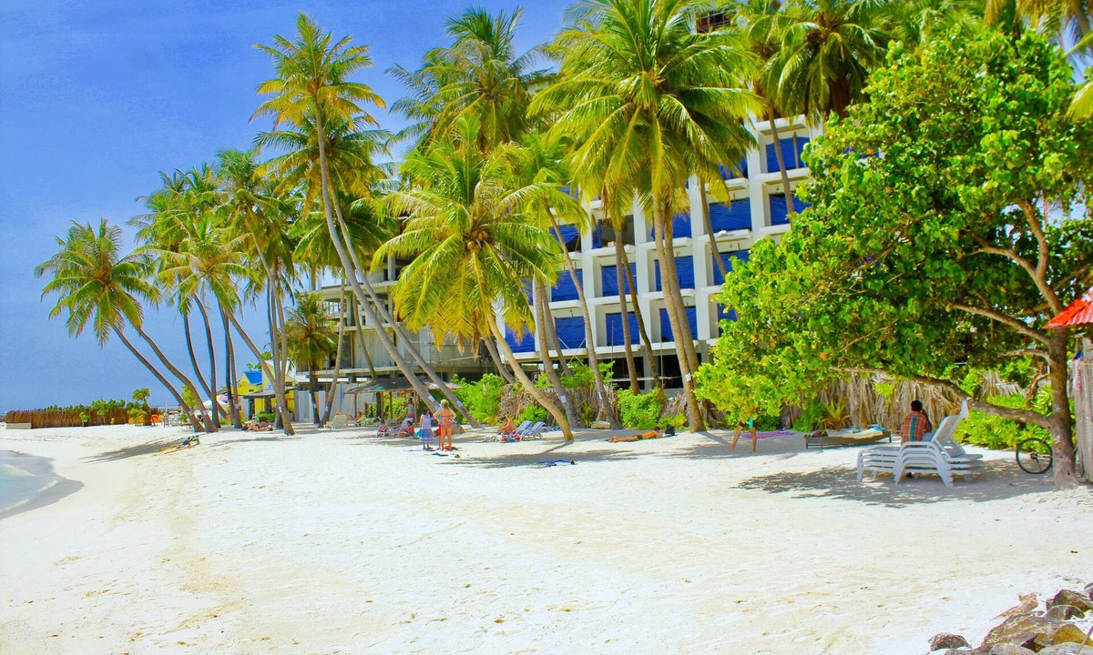 Maafushi Hotel | WhiteShell Island Hotel & Spa