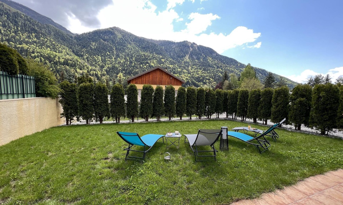 Saint-Jean-Saint-Nicolas Ski Chalet | Whole house: chalet - Saint-Jean-Saint-Nicolas, France