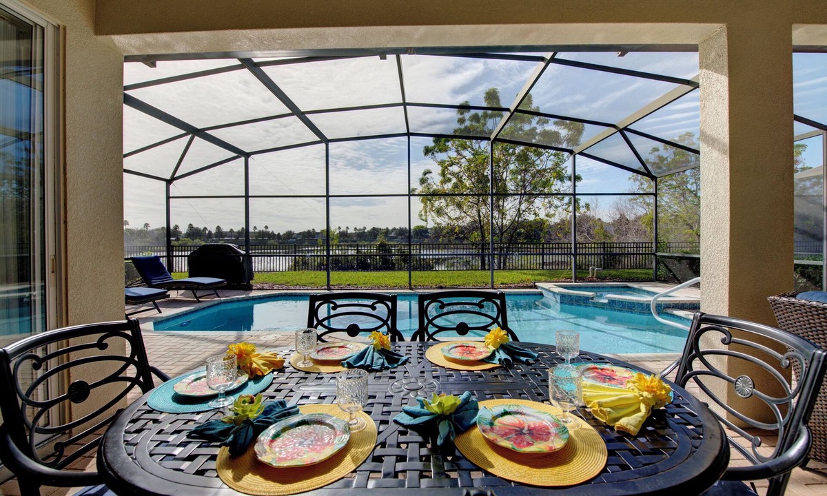 Windsor Hills Villa | Windsor Hills Premium MDM 4/4 Lake View Home w/South-Facing Pool-Near Disney