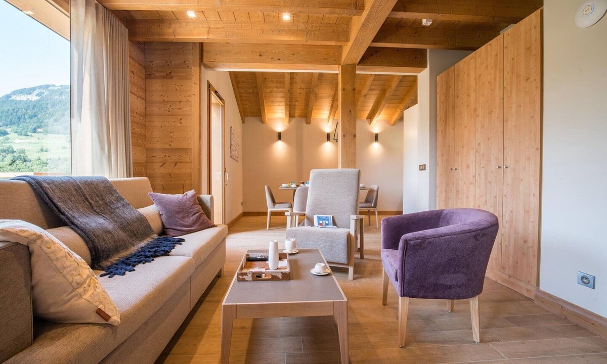 Praz-sur-Arly Ski Chalet | Wood & Stone Alpine Luxury