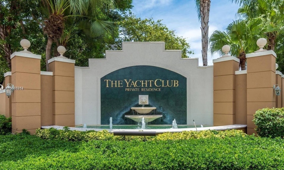 Aventura Apartment | Yacht Club at Aventura Spacious 2 bed/2 Bath Apt. Nice amenities great location