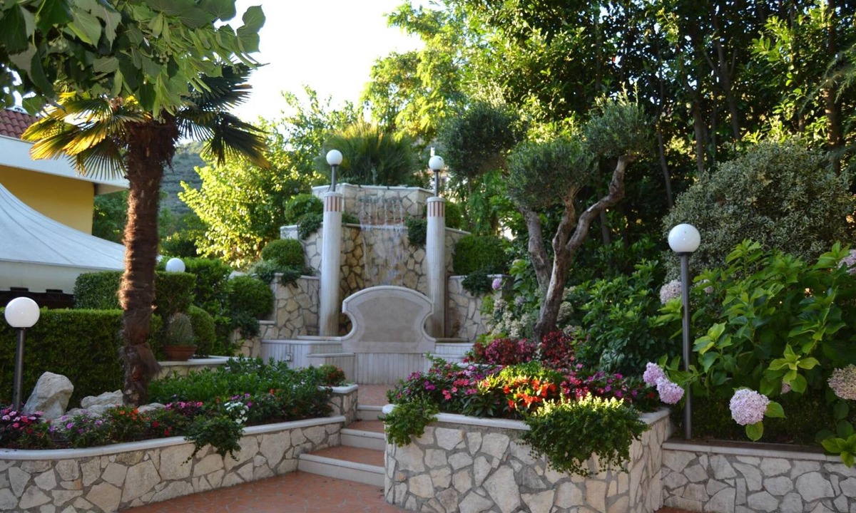 Arienzo Hotel | Yellow Park Hotel