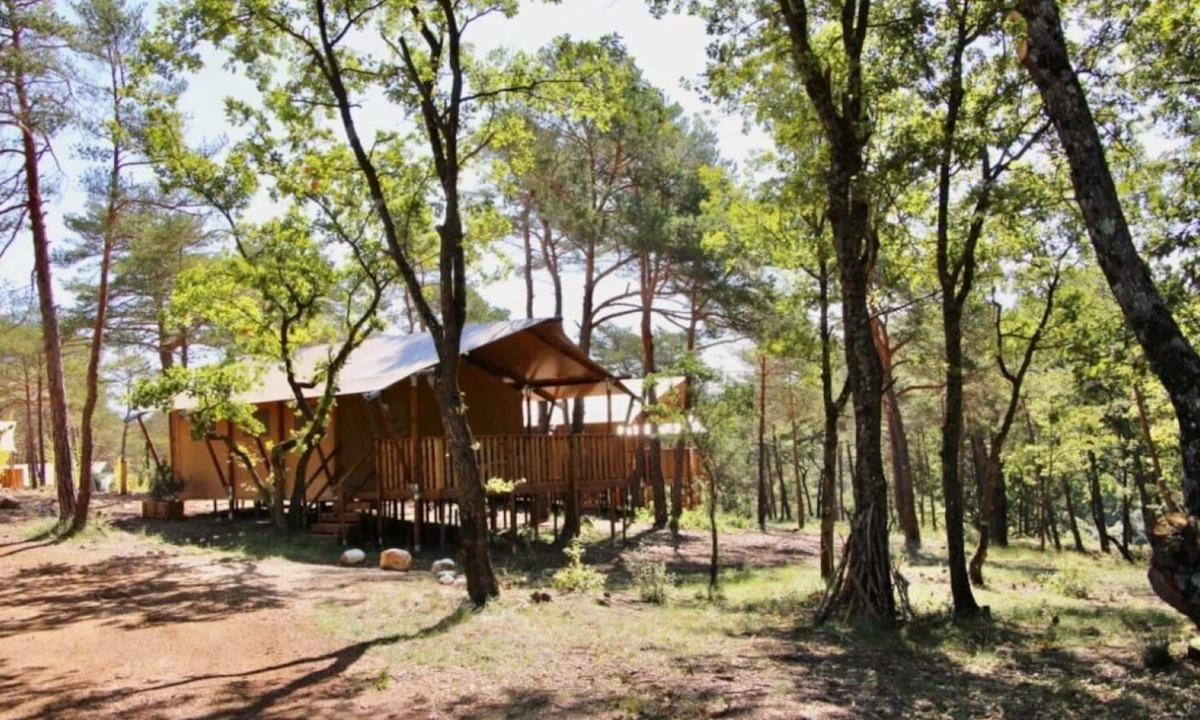 Saint-Laurent-du-Verdon House | ZEcamping 3 étoiles piscine pet friendly tente 35m2 5 pers