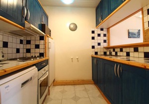 20m from resort center, 6th floor, view lake, tv, ski locker, 70m², Tignes