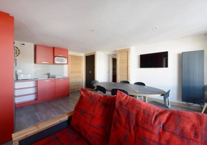 3rd floor, balcony, tv, ski locker, 72m², Montchavin La Plagne