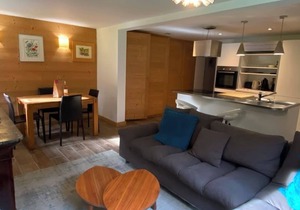 4 min from Chamonix by car, Charladomé chalet apartment Garden level
