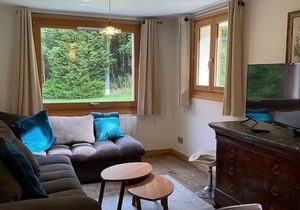 4 min from Chamonix by car, Charladomé chalet apartment Garden level